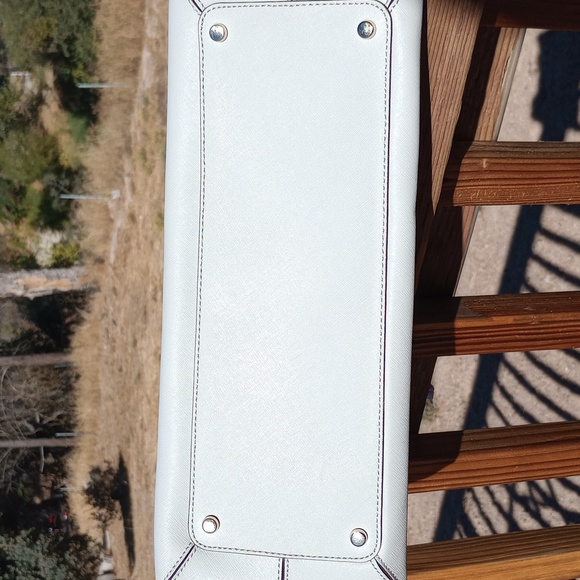 Kate Spade - Picture 5 of 7